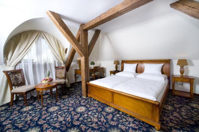 Chateau Hotel